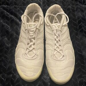 Nike Air Max Plus Shoes Size 7 Youth White Athletic  sneakers